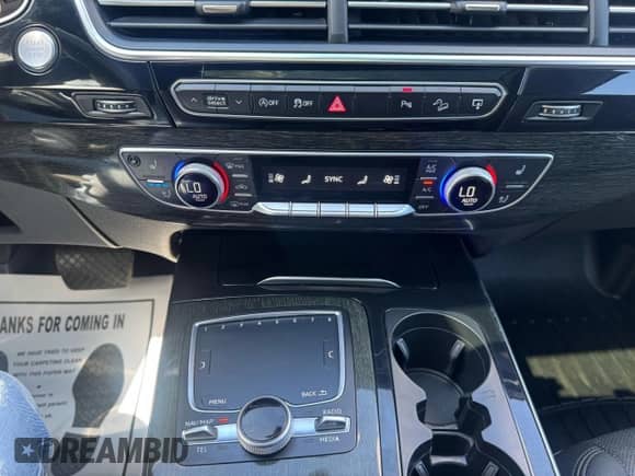 2017 Audi Q7 Premium Plus с VIN WA1LAAF70HD025967, выставлен на аукционе Copart как лот 80338105 с пробегом 120 341 миль миль и Чистый • Clean title. История ставок и продаж доступна на DreamBid. Изображение 13.