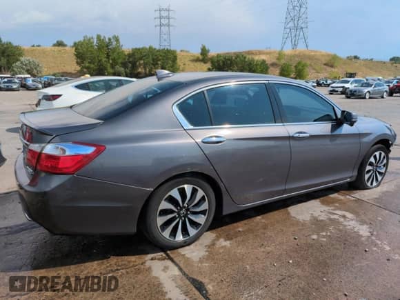2014 Honda Accord EX-L с VIN 1HGCR6F53EA001719, выставлен на аукционе Copart как лот 66322625 с пробегом 255 984 миль миль и Списание • Salvage title. История ставок и продаж доступна на DreamBid. Изображение 3.