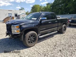 2015 Chevrolet Silverado 1500 LTZ z VIN 1GCVKSEC4FZ175404, wystawiony jako Copart lot #69180175 z przebiegiem 57 180 mil mil oraz Szkoda całkowita • Salvage title. Historia ofert i sprzedaży dostępna na DreamBid. Obrazek 1.