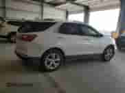 2019 Chevrolet Equinox Premier z VIN 2GNAXXEV2K6158886, wystawiony jako Copart lot #69542275 z przebiegiem 199 719 mil mil oraz Szkoda całkowita • Salvage title. Historia ofert i sprzedaży dostępna na DreamBid. Obrazek 3.