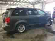2019 Dodge Grand Caravan SXT z VIN 2C4RDGCG7KR655911, wystawiony jako Copart lot #70682395 z przebiegiem 129 955 mil mil oraz Szkoda całkowita • Salvage title. Historia ofert i sprzedaży dostępna na DreamBid. Obrazek 3.