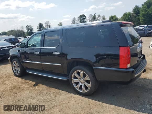 2013 Cadillac Escalade ESV Luxury с VIN 1GYS4HEF8DR354286, выставлен на аукционе Copart как лот 66899565 с пробегом 232 352 миль миль и Чистый • Clean title. История ставок и продаж доступна на DreamBid. Изображение 2.
