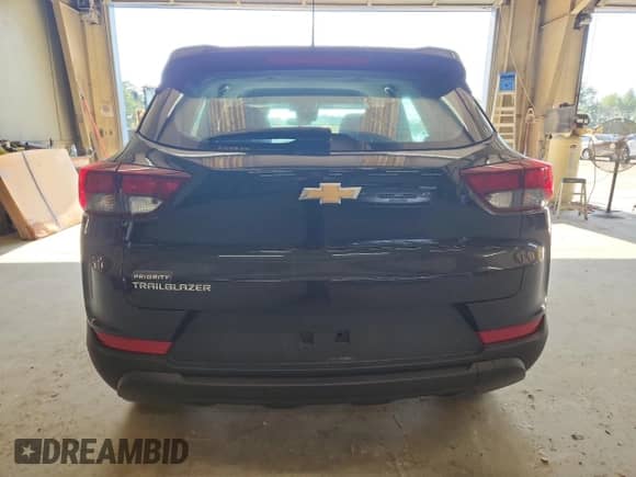 2024 Chevrolet TrailBlazer LS with VIN KL79MMS22RB084001, listed as a Copart auction lot 65288535 with 15,406 mi miles and Salvage title. Bid and sale history available at DreamBid. Image 6.