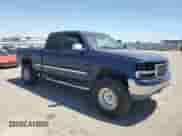 2001 GMC Sierra 1500 SLE z VIN 2GTEC19VX11204151, wystawiony jako Copart lot #57076455 z przebiegiem 204 025 mil mil oraz Szkoda całkowita • Salvage title. Historia ofert i sprzedaży dostępna na DreamBid. Obrazek 4.
