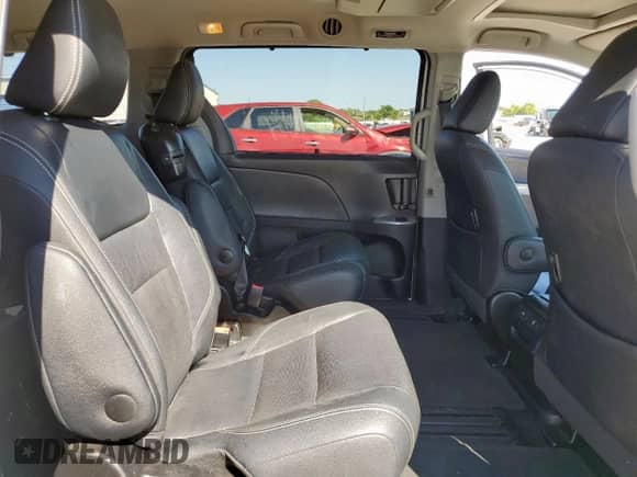 2017 Toyota Sienna SE with VIN 5TDXZ3DC1HS860587, listed as a Copart auction lot 71269895 with 171,232 mi miles and Clean title. Bid and sale history available at DreamBid. Image 11.