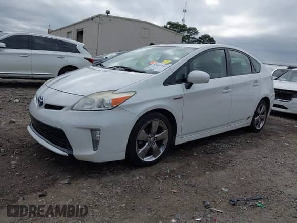 2013 Toyota Prius Two z VIN JTDKN3DU4D1649213, wystawiony jako IAAI lot #43421143 z przebiegiem 206 614 mil mil oraz . Historia ofert i sprzedaży dostępna na DreamBid. Obrazek 2.