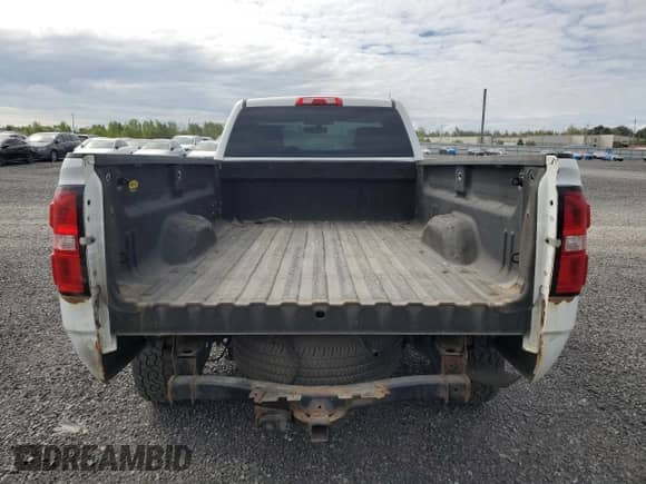 2017 GMC Sierra 1500 with VIN 1GTN1LEC2HZ376892, listed as a Copart auction lot 69910965 with 222,859 mi miles and Clean title. Bid and sale history available at DreamBid. Image 6.