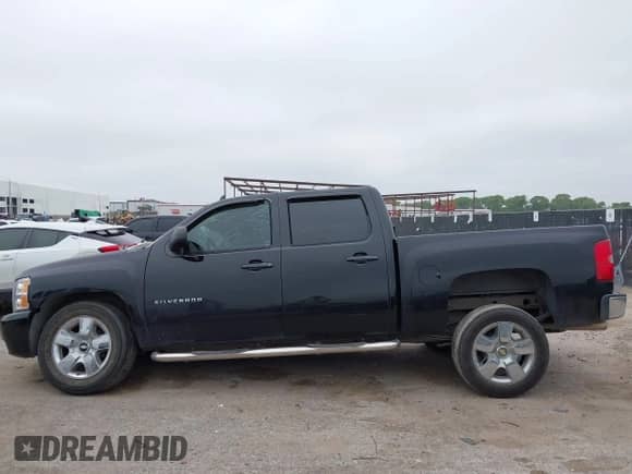 2011 Chevrolet Silverado 1500 LT с VIN 3GCPCSE03BG357195, выставлен на аукционе IAAI как лот 43118523 с пробегом 245 188 миль миль и . История ставок и продаж доступна на DreamBid. Изображение 15.