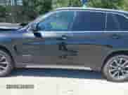 2017 BMW X5 xDrive35i с VIN 5UXKR0C37H0V74271, выставлен на аукционе IAAI как лот 42912620 с пробегом 105 058 миль миль и . История ставок и продаж доступна на DreamBid. Изображение 14.