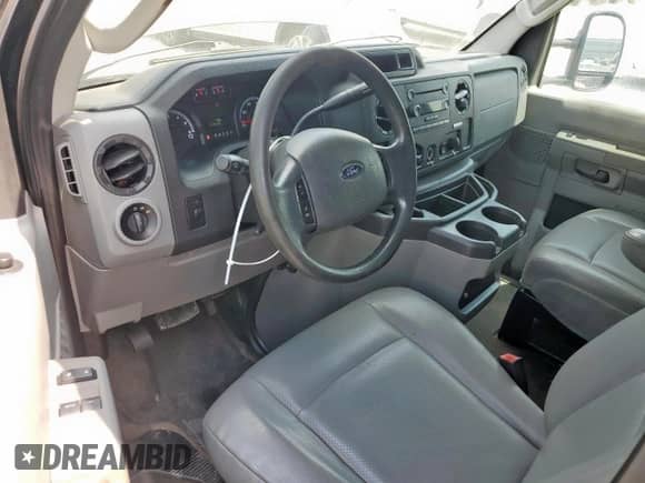 2014 Ford Econoline Cargo Commercial с VIN 1FTNE1EW6EDA90863, выставлен на аукционе Copart как лот 68813765 с пробегом 133 520 миль миль и Списание • Salvage title. История ставок и продаж доступна на DreamBid. Изображение 8.