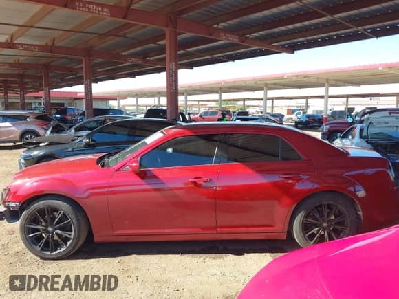 2012 Chrysler 300 Limited z VIN 2C3CCACG9CH265863, wystawiony jako IAAI lot #43479610 z przebiegiem 98 212 mil mil oraz . Historia ofert i sprzedaży dostępna na DreamBid. Obrazek 15.