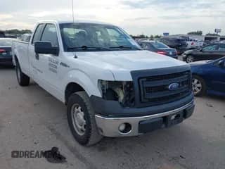 2014 Ford F-150 XL с VIN 1FTVX1CF2EKF77129, выставлен на аукционе IAAI как лот 43104365 с пробегом 220 693 миль миль и . История ставок и продаж доступна на DreamBid. Изображение 1.