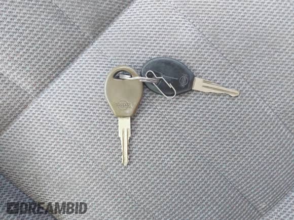 1995 Nissan Pathfinder LE z VIN JN8HD17S4SW062977, wystawiony jako IAAI lot #43200960 z przebiegiem 263 555 mil mil oraz . Historia ofert i sprzedaży dostępna na DreamBid. Obrazek 11.