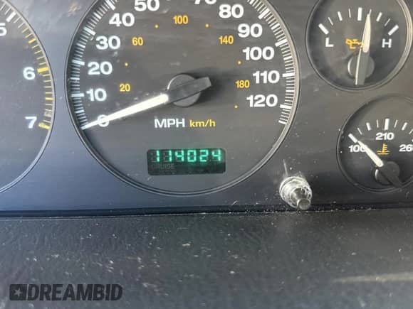 2004 Jeep Grand Cherokee Laredo с VIN 1J4GX48N24C436753, выставлен на аукционе Copart как лот 45039845 с пробегом 114 024 миль миль и Чистый • Clean title. История ставок и продаж доступна на DreamBid. Изображение 8.