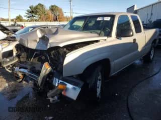 2006 Chevrolet Silverado 1500 LS z VIN 1GCEC19X66Z116391, wystawiony jako Copart lot #84517514 z przebiegiem 261 898 mil mil oraz Szkoda całkowita • Salvage title. Historia ofert i sprzedaży dostępna na DreamBid. Obrazek 1.