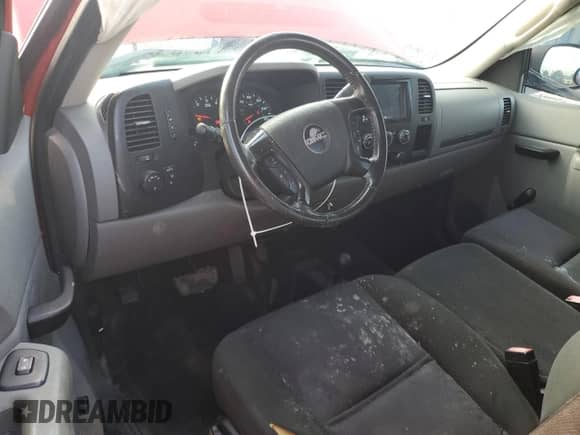 2011 GMC Sierra 1500 Work Truck z VIN 1GTN2TE06BZ202253, wystawiony jako Copart lot #68746305 z przebiegiem 197 442 mil mil oraz Szkoda całkowita • Salvage title. Historia ofert i sprzedaży dostępna na DreamBid. Obrazek 8.