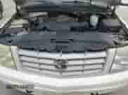 2005 Cadillac Escalade with VIN 1GYEK63N35R184695, listed as a Copart auction lot 71604515 with 251,099 mi miles and Clean title. Bid and sale history available at DreamBid. Image 12.