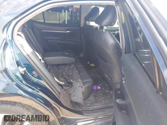 2019 Toyota Camry SE z VIN 4T1B11HK7KU276104, wystawiony jako IAAI lot #42741592 z przebiegiem 101 390 mil mil oraz . Historia ofert i sprzedaży dostępna na DreamBid. Obrazek 8.