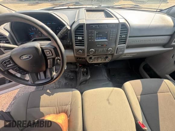 2017 Ford F-250 XLT с VIN 1FT7X2B62HEC57974, выставлен на аукционе Copart как лот 67401515 с пробегом 217 387 миль миль и Чистый • Clean title. История ставок и продаж доступна на DreamBid. Изображение 9.