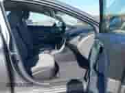 2013 Hyundai Elantra GLS z VIN 5NPDH4AE7DH206193, wystawiony jako IAAI lot #43412419 z przebiegiem 190 762 mil mil oraz . Historia ofert i sprzedaży dostępna na DreamBid. Obrazek 5.