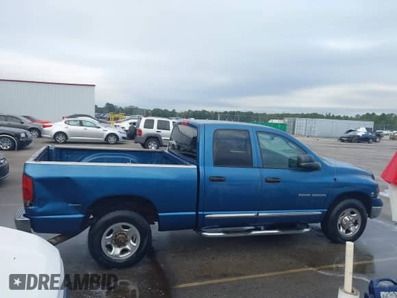 2005 Dodge 2500 SLT with VIN 3D7KR28C05G754534, listed as a IAAI auction lot 43390951 with 283,816 mi miles and . Bid and sale history available at DreamBid. Image 13.