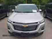 2022 Chevrolet Traverse LT Cloth z VIN 1GNERGKW8NJ160805, wystawiony jako IAAI lot #42014573 z przebiegiem 77 809 mil mil oraz . Historia ofert i sprzedaży dostępna na DreamBid. Obrazek 12.