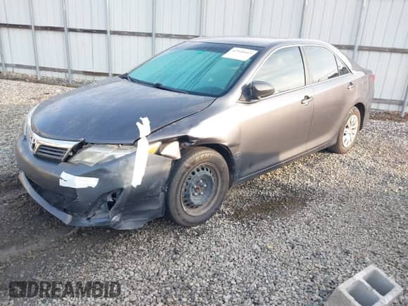 2014 Toyota Camry L с VIN 4T1BF1FK0EU768692, выставлен на аукционе IAAI как лот 42948103 с пробегом 203 228 миль миль и . История ставок и продаж доступна на DreamBid. Изображение 17.