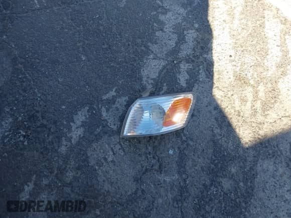 2000 Toyota Camry LE z VIN JT2BG22KXY0428953, wystawiony jako IAAI lot #43458115 z przebiegiem 158 994 mil mil oraz . Historia ofert i sprzedaży dostępna na DreamBid. Obrazek 12.