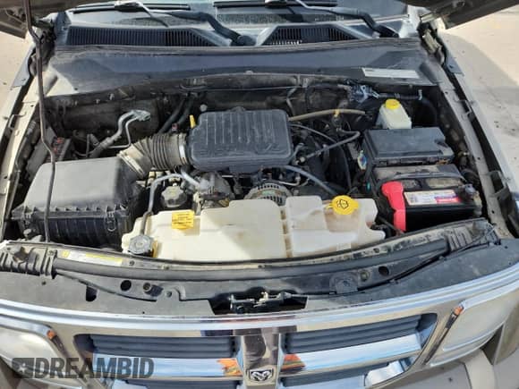 2007 Dodge Nitro SXT with VIN 1D8GU28K77W660050, listed as a Copart auction lot 81660235 with 155,676 mi miles and Salvage title. Bid and sale history available at DreamBid. Image 12.