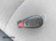 2018 Ram 1500 Express z VIN 1C6RR6KT4JS340854, wystawiony jako IAAI lot #41679041 z przebiegiem 127 652 mil mil oraz . Historia ofert i sprzedaży dostępna na DreamBid. Obrazek 11.