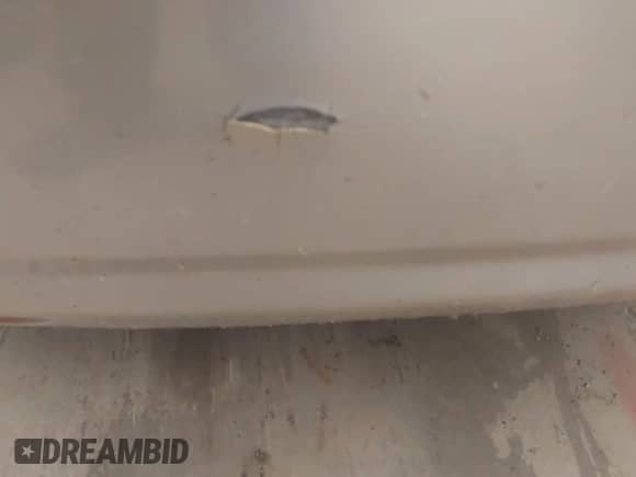 2011 Hyundai Elantra GLS z VIN KMHDH4AE5BU143075, wystawiony jako IAAI lot #42854793 z przebiegiem 125 307 mil mil oraz . Historia ofert i sprzedaży dostępna na DreamBid. Obrazek 6.