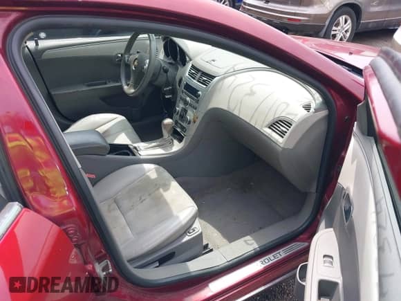 2011 Chevrolet Malibu 2LT с VIN 1G1ZD5E71BF218102, выставлен на аукционе IAAI как лот 42877324 с пробегом 103 500 миль миль и . История ставок и продаж доступна на DreamBid. Изображение 5.