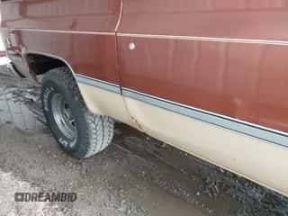 1982 Chevrolet Blazer K10 Utility HT с VIN 1G8EK18H6CF125869, выставлен на аукционе IAAI как лот 43568930 с пробегом 60 452 миль миль и . История ставок и продаж доступна на DreamBid. Изображение 6.