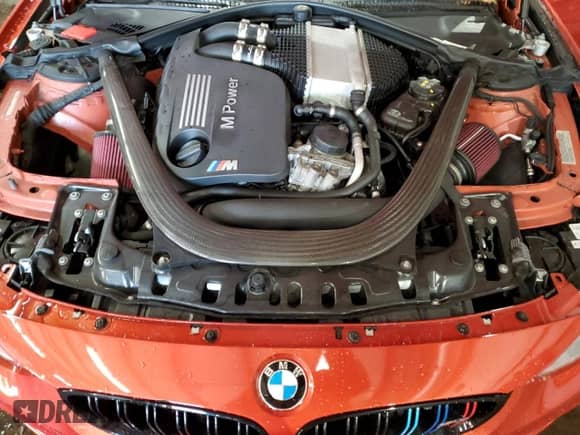 2015 BMW M3 z VIN WBS3C9C59FP804936, wystawiony jako Copart lot #87036694 z przebiegiem 92 518 mil mil oraz Nie do naprawy • Non repairable. Historia ofert i sprzedaży dostępna na DreamBid. Obrazek 11.