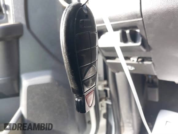 2012 Ram 1500 Tradesman z VIN 1C6RD6FP8CS231893, wystawiony jako IAAI lot #41097504 z przebiegiem 131 717 mil mil oraz . Historia ofert i sprzedaży dostępna na DreamBid. Obrazek 11.