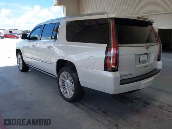 2020 Cadillac Escalade ESV Platinum с VIN 1GYS3KKJ5LR105337, выставлен на аукционе IAAI как лот 42777193 с пробегом Не указан миль и . История ставок и продаж доступна на DreamBid. Изображение 3.