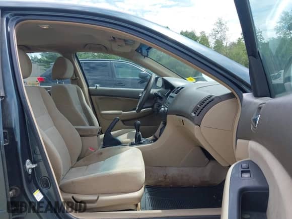 2005 Honda Accord LX с VIN 1HGCM55445A033029, выставлен на аукционе IAAI как лот 42661165 с пробегом 216 557 миль миль и . История ставок и продаж доступна на DreamBid. Изображение 5.