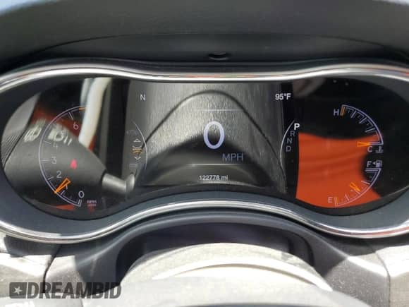 2018 Jeep Grand Cherokee Laredo with VIN 1C4RJFAG4JC272683, listed as a Copart auction lot 56823455 with 122,778 mi miles and Salvage title. Bid and sale history available at DreamBid. Image 9.