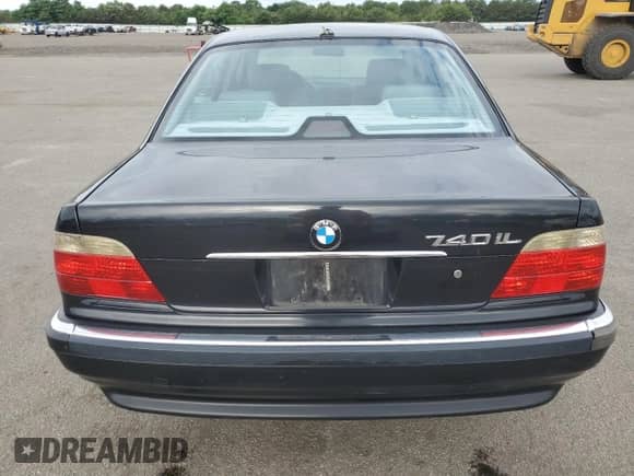 2001 BMW 7 Series 740iL с VIN WBAGH834X1DP27531, выставлен на аукционе Copart как лот 64876605 с пробегом 140 936 миль миль и Чистый • Clean title. История ставок и продаж доступна на DreamBid. Изображение 6.