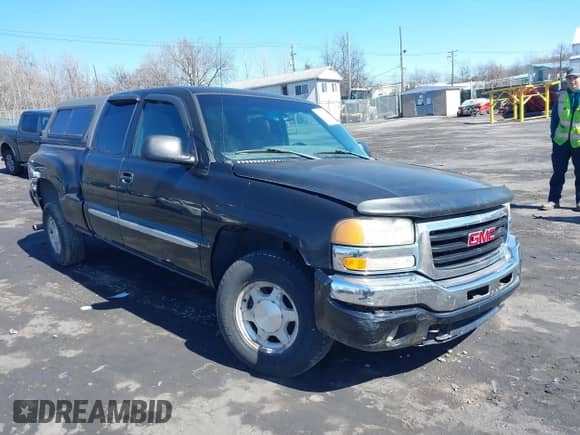 2003 GMC Sierra 1500 SLT z VIN 1GTEK19TX3Z135909, wystawiony jako IAAI lot #41821797 z przebiegiem 48 328 mil mil oraz . Historia ofert i sprzedaży dostępna na DreamBid. Obrazek 1.