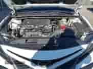 2023 Toyota Camry SE z VIN 4T1G11AK8PU742436, wystawiony jako IAAI lot #43184565 z przebiegiem 32 094 mil mil oraz . Historia ofert i sprzedaży dostępna na DreamBid. Obrazek 10.