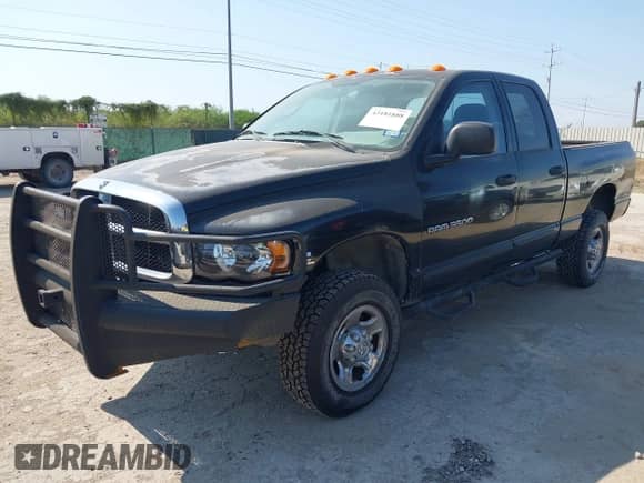 2003 Dodge 3500 ST with VIN 3D7LU38C43G843769, listed as a IAAI auction lot 43181888 with 369,997 mi miles and . Bid and sale history available at DreamBid. Image 17.