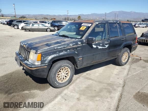 1993 Jeep Grand Cherokee Limited z VIN 1J4GZ78S3PC502345, wystawiony jako Copart lot #46933805 z przebiegiem 121 652 mil mil oraz Szkoda całkowita • Salvage title. Historia ofert i sprzedaży dostępna na DreamBid. Obrazek 1.