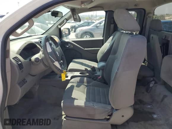 2016 Nissan Frontier S z VIN 1N6BD0CT2GN712488, wystawiony jako Copart lot #68889735 z przebiegiem 157 860 mil mil oraz Czysty tytuł • Clean title. Historia ofert i sprzedaży dostępna na DreamBid. Obrazek 7.