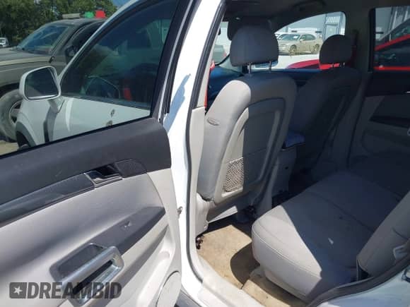 2009 Saturn VUE XE with VIN 3GSCL33PX9S516763, listed as a IAAI auction lot 43113701 with 193,374 mi miles and . Bid and sale history available at DreamBid. Image 8.