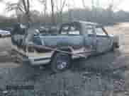 1997 Chevrolet Silverado 1500 z VIN 1GCEC19M0VE199506, wystawiony jako IAAI lot #41515389 z przebiegiem Nie podano mil oraz . Historia ofert i sprzedaży dostępna na DreamBid. Obrazek 4.