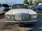 1984 Mercedes-Benz 300 D с VIN WDBAB33A1EA106820, выставлен на аукционе Copart как лот 84257695 с пробегом 414 000 миль миль и Чистый • Clean title. История ставок и продаж доступна на DreamBid. Изображение 5.