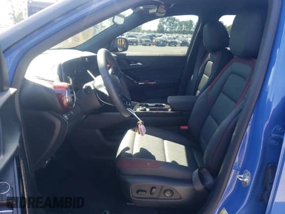 2025 Chevrolet Equinox FWD RS с VIN 3GNAXLEG6SL207108, выставлен на аукционе Copart как лот 54930705 с пробегом 2 912 миль миль и Списание • Salvage title. История ставок и продаж доступна на DreamBid. Изображение 7.