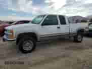 1998 Chevrolet Silverado 2500 с VIN 1GCGK29J7WE205052, выставлен на аукционе Copart как лот 77227114 с пробегом 170 220 миль миль и Чистый • Clean title. История ставок и продаж доступна на DreamBid. Изображение 1.