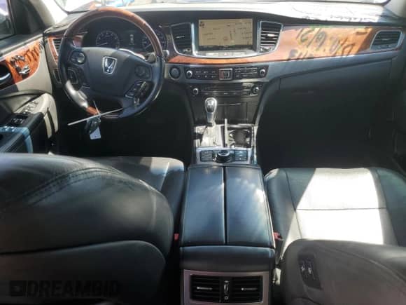 2016 Hyundai Equus Signature с VIN KMHGH4JHXGU103279, выставлен на аукционе Copart как лот 63026785 с пробегом 147 143 миль миль и Списание • Salvage title. История ставок и продаж доступна на DreamBid. Изображение 8.